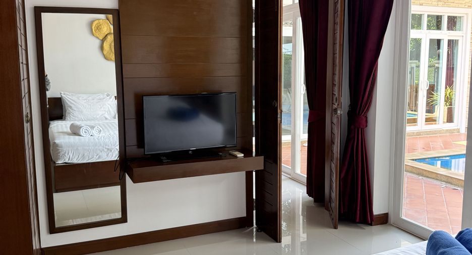 Villa en alquiler de 3 habitaciones en Mueang Phuket, Phuket