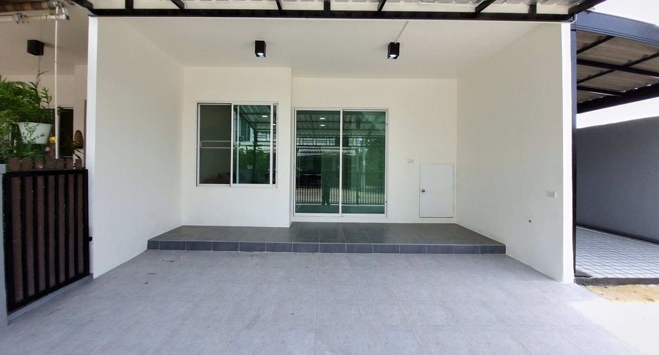 Casa adosada en venta de 3 habitaciones en Khlong Sam Wa, Bangkok