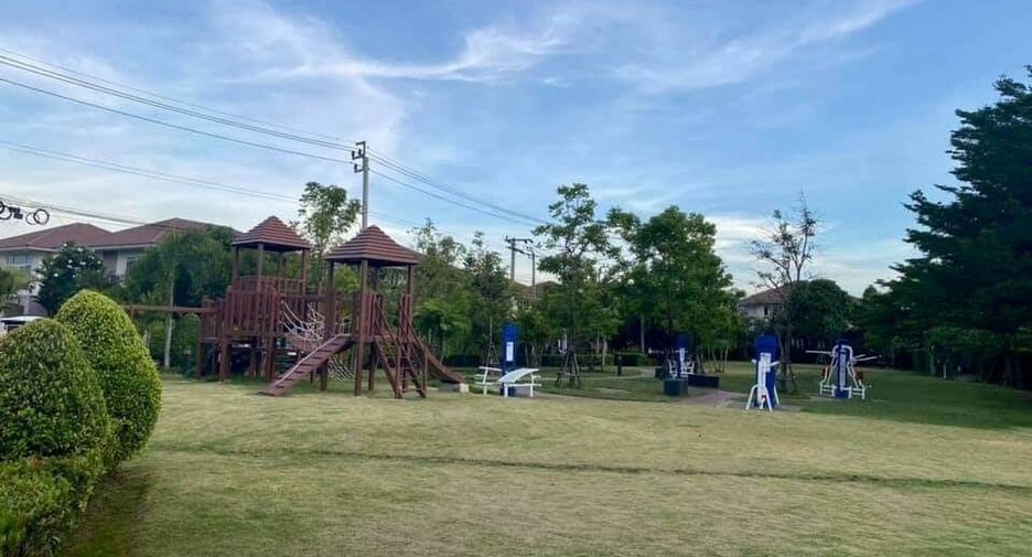 For sale 3 bedrooms house in Bang Phli, Samut Prakan