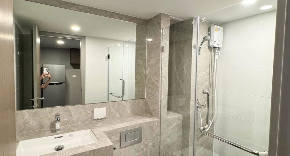 For sale 1 bed condo in Bang Kapi, Bangkok