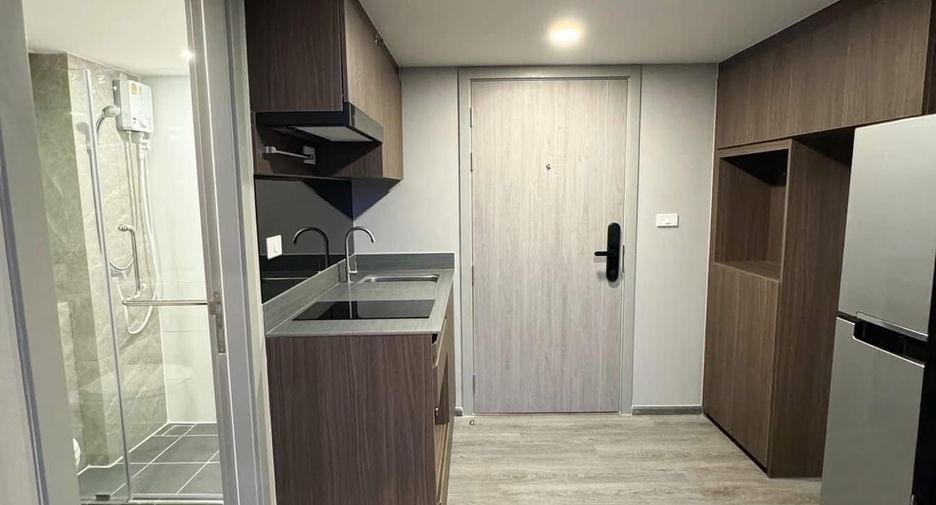 For sale 1 bed condo in Bang Kapi, Bangkok