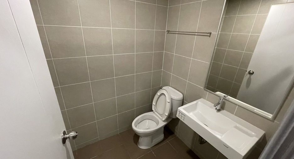 For sale studio condo in Suan Luang, Bangkok