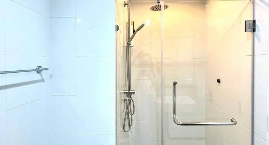 À louer 1 chambre condo à Mueang Samut Prakan, Samut Prakan