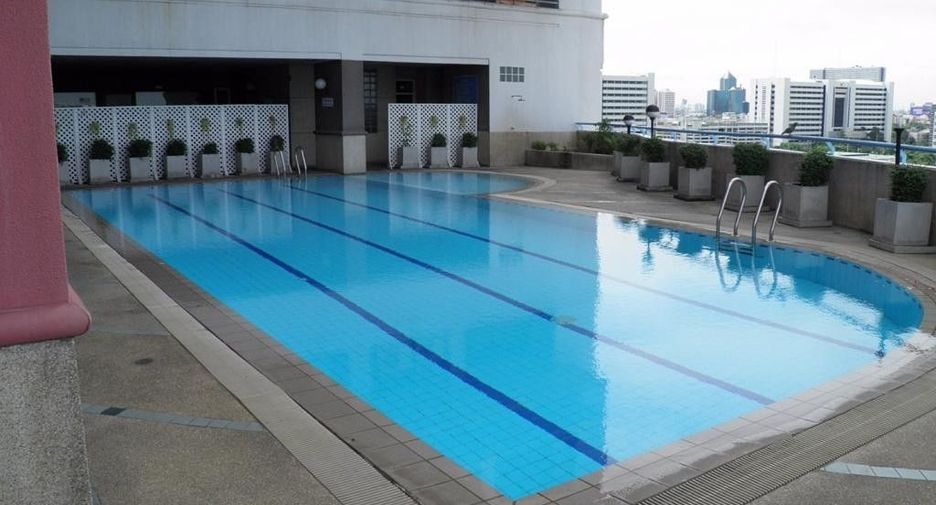 For sale and for rent 3 bedrooms condo in Chatuchak, Bangkok