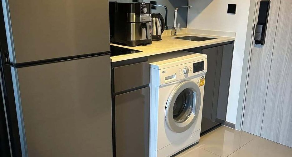 For rent 1 bed condo in Bang Rak, Bangkok
