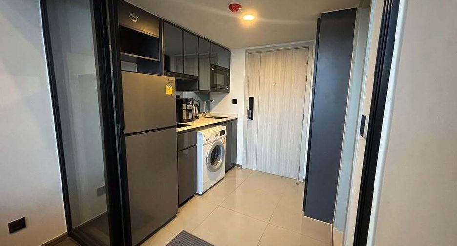 For rent 1 bed condo in Bang Rak, Bangkok