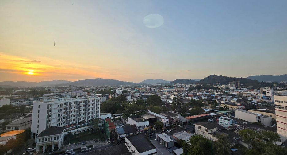 For rent 2 bedrooms condo in Mueang Phuket, Phuket