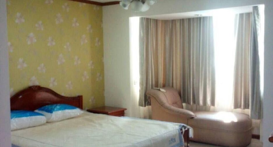 ขาย 2 ห้องนอน คอนโด ใน คลองเตย, กรุงเทพฯ