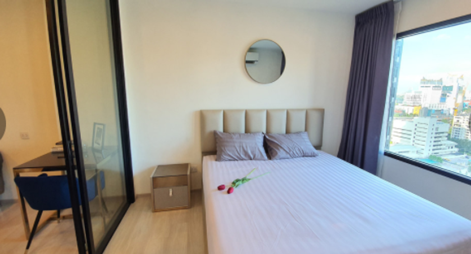 For sale 1 bed condo in Watthana, Bangkok