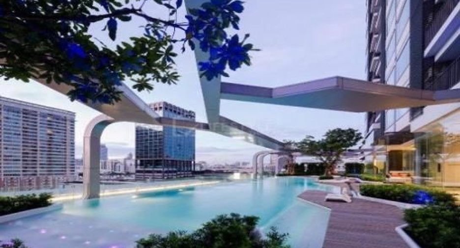 For rent 2 bedrooms condo in Pathum Wan, Bangkok