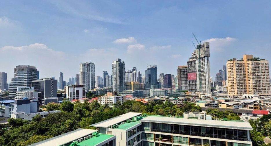 For rent 2 bedrooms condo in Khlong Toei, Bangkok