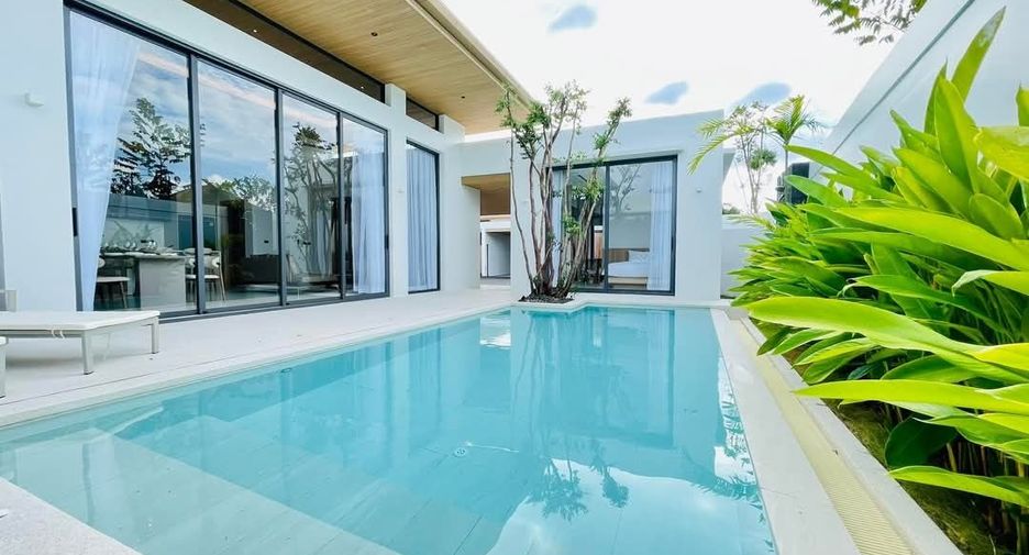 For rent 4 bedrooms villa in Mueang Phuket, Phuket