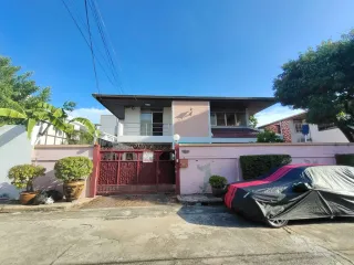 Haus zum Kauf mit 3 Zimmer in Watthana, Bangkok