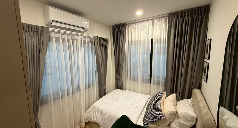For rent 4 bedrooms condo in Mueang Samut Prakan, Samut Prakan