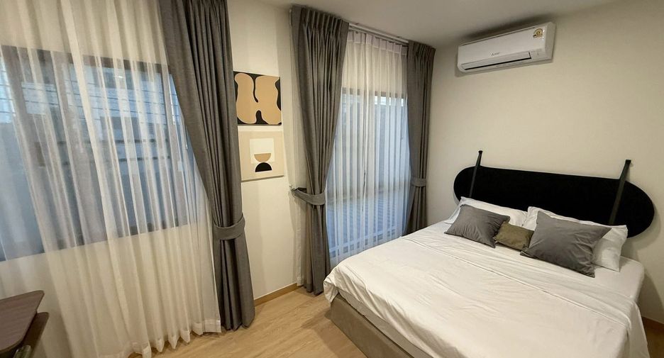 For rent 4 bedrooms condo in Mueang Samut Prakan, Samut Prakan