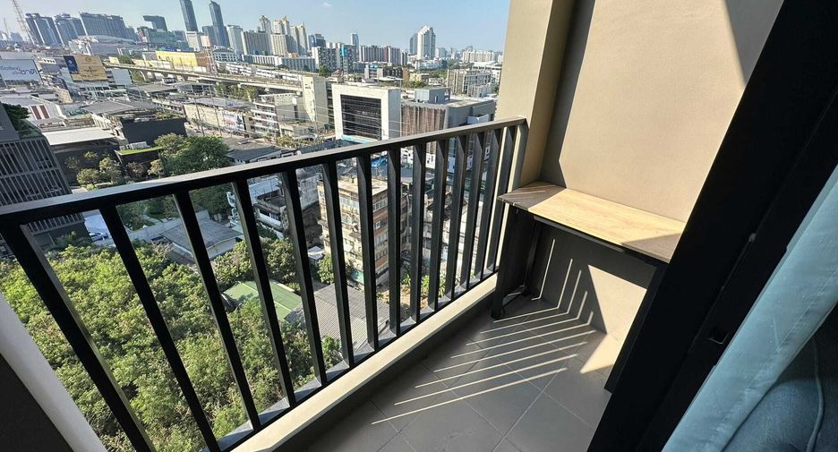 For sale and for rent 1 bed condo in Watthana, Bangkok