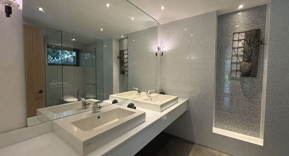 For sale 6 bedrooms house in Thalang, Phuket