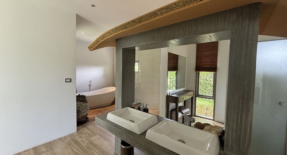 For sale 6 bedrooms house in Thalang, Phuket
