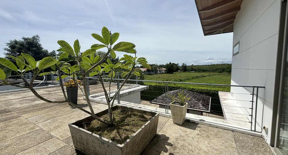 For sale 6 bedrooms house in Thalang, Phuket