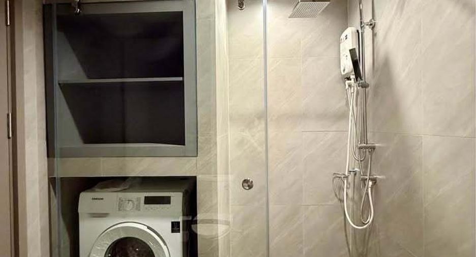 For rent studio condo in Khlong Toei, Bangkok