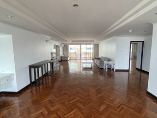 À louer 3 chambres appartement à Watthana, Bangkok