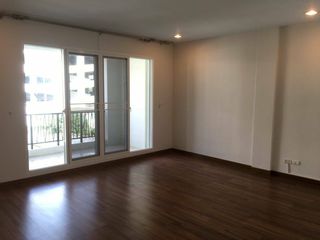 For sale 3 bedrooms townhouse in Yan Nawa, Bangkok