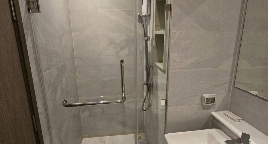 For rent 2 ベッドルーム condo in Watthana, Bangkok