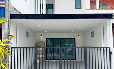Haus zum Kauf mit 2 Zimmer in Mueang Phuket, Phuket