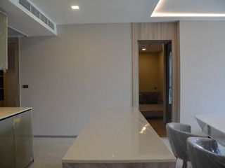 For sale 3 bedrooms condo in Watthana, Bangkok