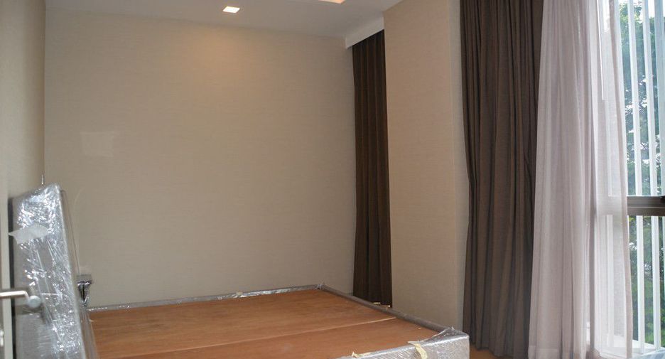 For sale 3 bedrooms condo in Watthana, Bangkok