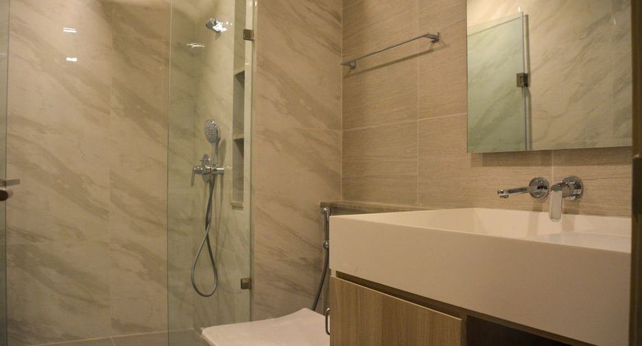 For sale 3 bedrooms condo in Watthana, Bangkok