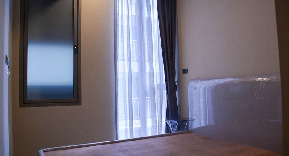 For sale 3 bedrooms condo in Watthana, Bangkok