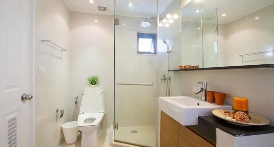 Apartamento en alquiler de 3 habitaciones en Watthana, Bangkok
