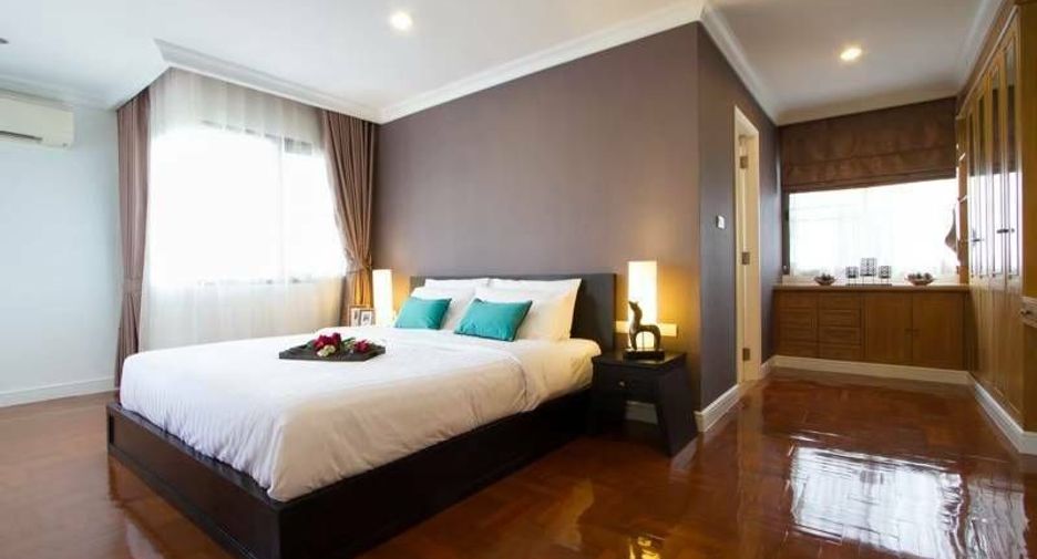 Apartamento en alquiler de 3 habitaciones en Watthana, Bangkok