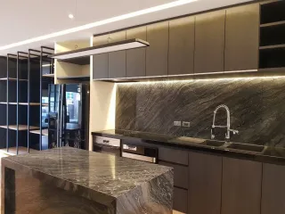 À vendre 2 chambres condo à Bang Rak, Bangkok