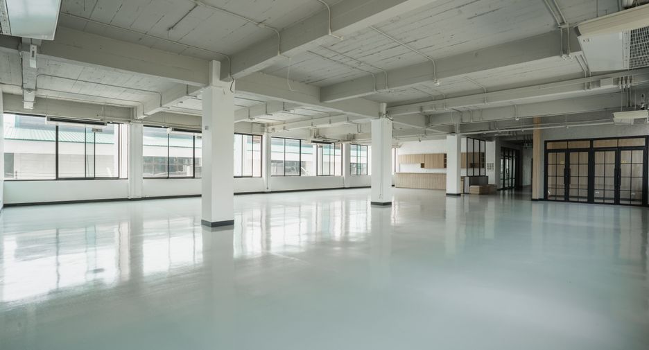 For rent office in Khlong Toei, Bangkok
