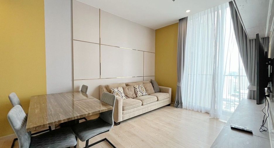 For rent 2 bedrooms condo in Watthana, Bangkok