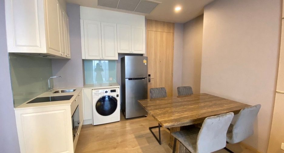 For rent 2 bedrooms condo in Watthana, Bangkok