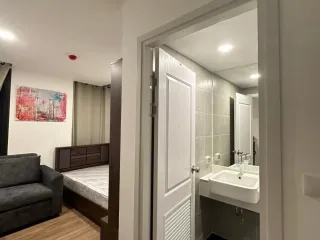 For rent 2 bedrooms condo in Bang Kapi, Bangkok