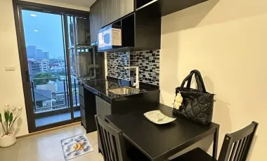 For rent 2 bedrooms condo in Bang Kapi, Bangkok