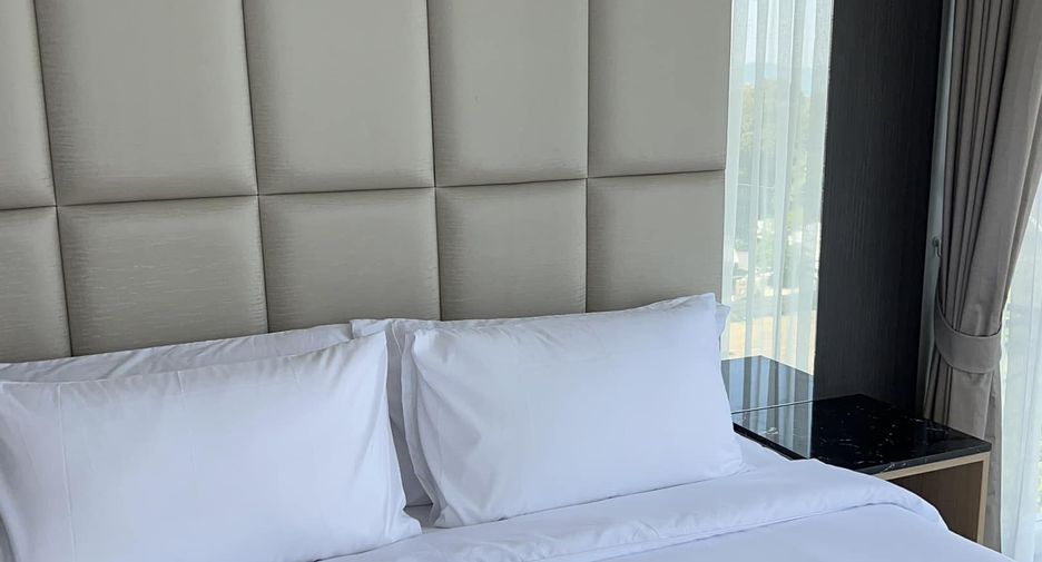 For rent 3 bedrooms condo in Mueang Phuket, Phuket