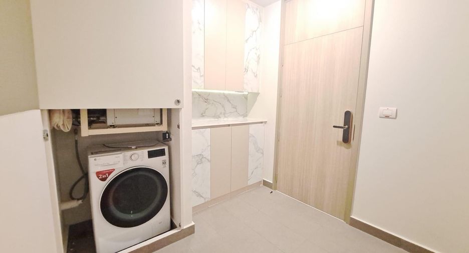 For sale 1 bed condo in Pathum Wan, Bangkok
