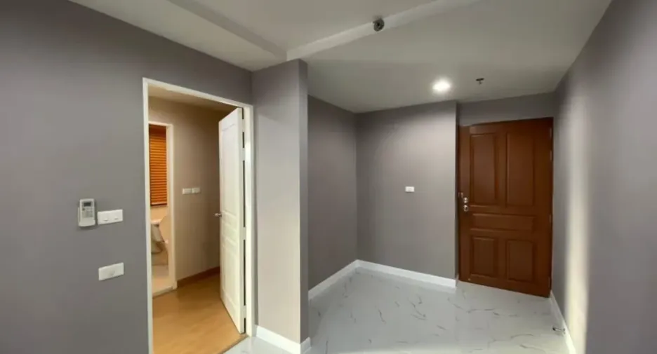 For sale 2 bedrooms condo in Yan Nawa, Bangkok