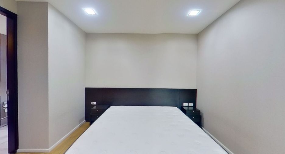 For sale 2 bedrooms condo in Watthana, Bangkok