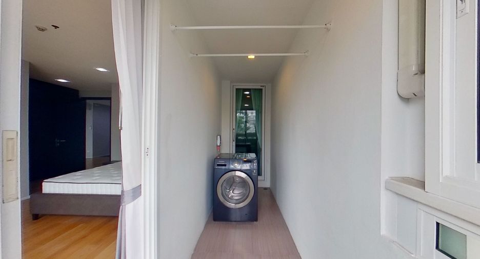 For sale 2 bedrooms condo in Watthana, Bangkok