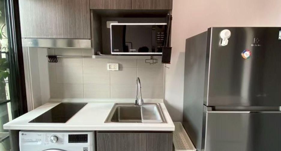 À vendre et à louer studio condo à Bang Na, Bangkok