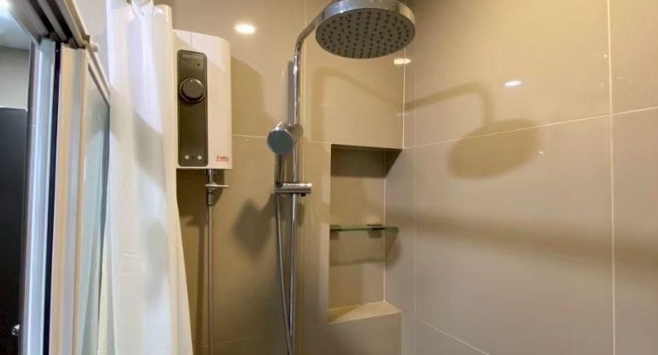 À vendre et à louer studio condo à Bang Na, Bangkok