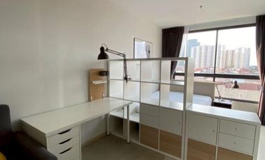 À vendre et à louer studio condo à Bang Na, Bangkok