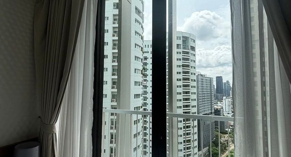 Wohnung zur Miete mit Studio in Khlong Toei, Bangkok