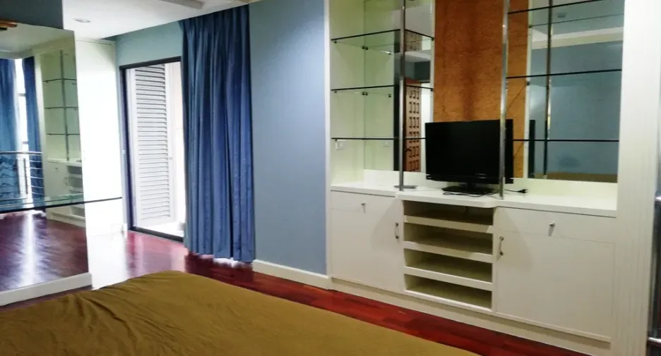 Condo en alquiler de 2 habitaciones en Pathum Wan, Bangkok